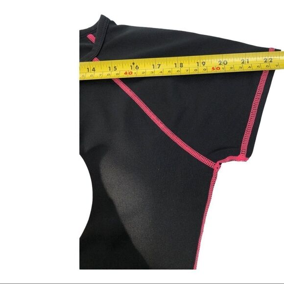 ROXY basic rash guard t-Shirt - Picture 7 of 11